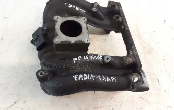 Skoda Fabia Mk1 (6Y) Intake manifold 047129743M