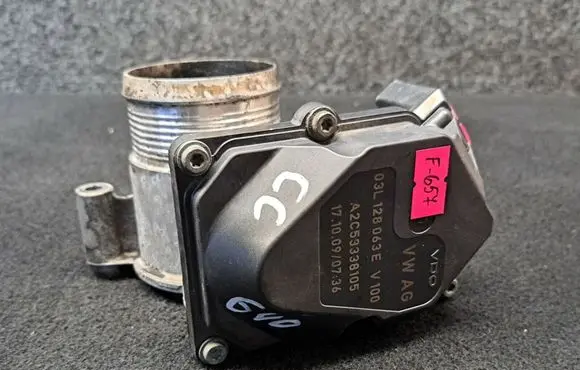 Volkswagen PASSAT CC Throttle valve 03L128063E
