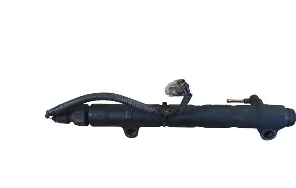 Toyota Avensis Verso Fuel main line pipe