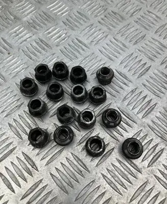 Opel Insignia B Nuts/bolts DG9821