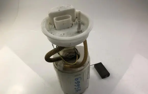 Seat Alhambra (Mk1) Fuel injection high pressure pump 7M3919051