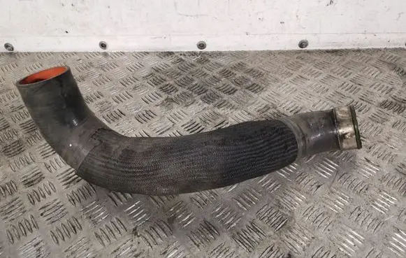 Chrysler 300 - 300C Intercooler hose/pipe 04861690AC