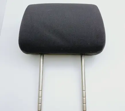 Volkswagen Polo IV 9N3 Rear seat headrest 