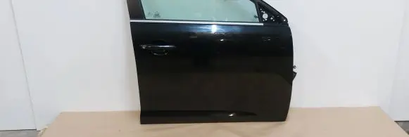 KIA Sportage Front door