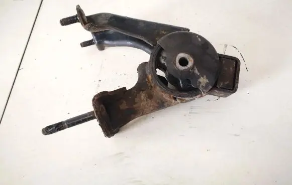 Toyota Corolla E120 E130 Engine mount bracket