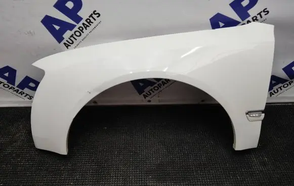 Audi A8 S8 D4 4H Fender