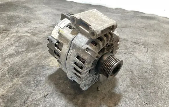 Mercedes-Benz Sprinter W906 Generator/alternator