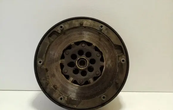 BMW X3 E83 Dual mass flywheel 7577479