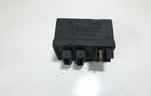 Alfa Romeo 156 Glow plug pre-heat relay 0281003015