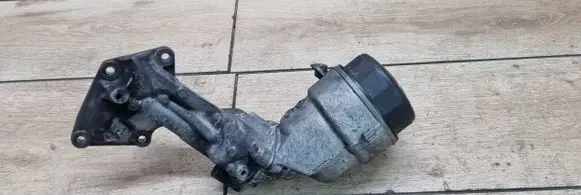 Mercedes-Benz ML W164 Oil filter cover A6421800010