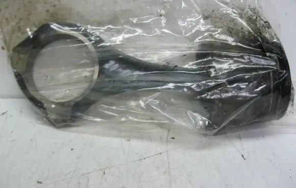 Mercedes-Benz Vito Viano W639 Piston with connecting rod 642890