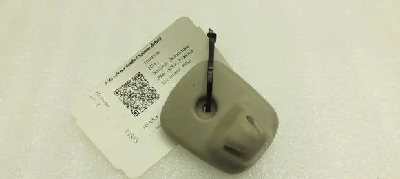 Hummer H3 Sun visor clip/hook/bracket 1118121 852432