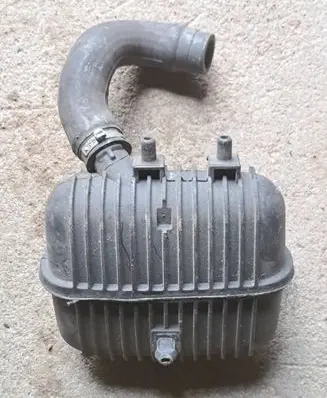 Audi A6 S6 C6 4F Vacuum air tank 8E0129955 PA6GF30
