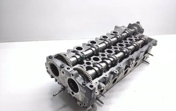 Volvo V60 Engine head 30777365