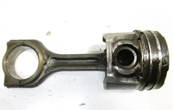 Peugeot 206 CC Piston 