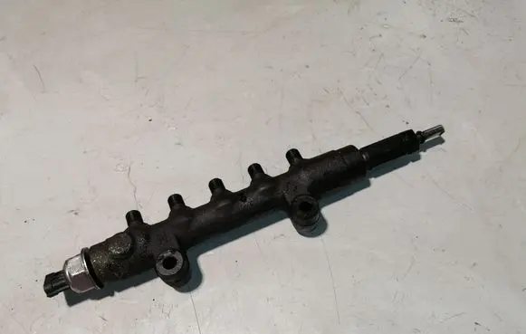 Ford Transit Fuel main line pipe