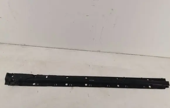 BMW X5 F15 Sill supporting ledge 8054036