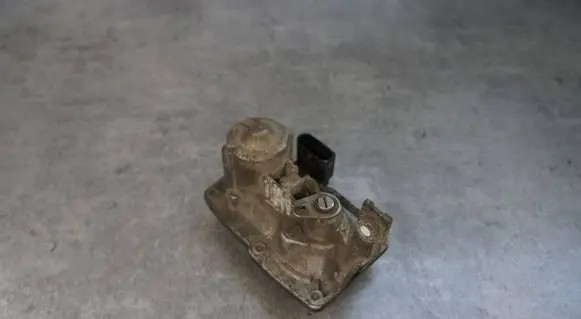 Audi Q3 8U Throttle valve 5Q0253691H