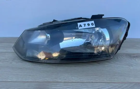 Volkswagen Polo V 6R Headlight/headlamp 6R1941015E