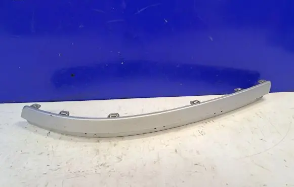 Volvo S60 Front bumper corner part panel trim 08693645 8693645