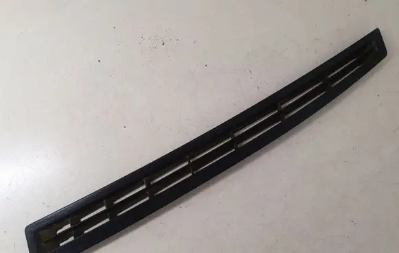 Mercedes-Benz Sprinter W906 Dashboard air vent grill cover trim A9068310060
