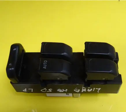 Suzuki Liana Electric window control switch