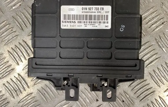 Audi A4 S4 B5 8D Gearbox control unit/module 01N927733EB 5WK33401K01