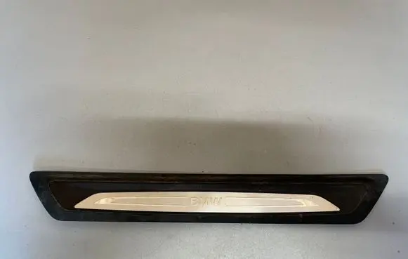 BMW 2 F46 Front sill trim cover 19074910 7263315