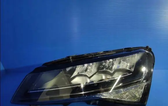 Skoda Superb B8 (3V) Headlight/headlamp 3V1941015C