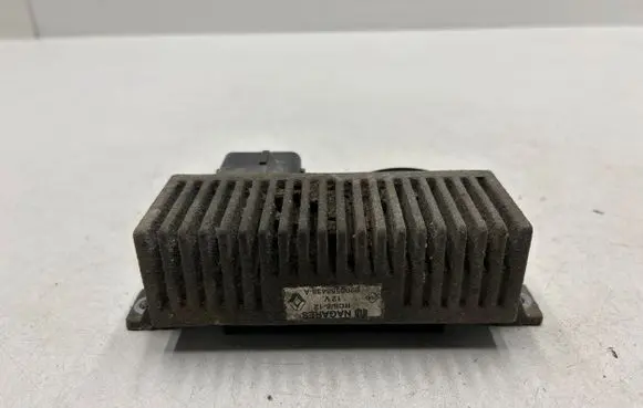 Renault Laguna III Glow plug pre-heat relay 8200558438A RCS812