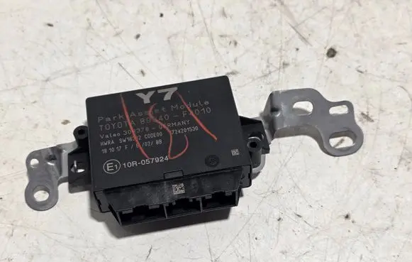 Toyota C-HR I Parking PDC control unit/module 89340F4010 1724201530 303378