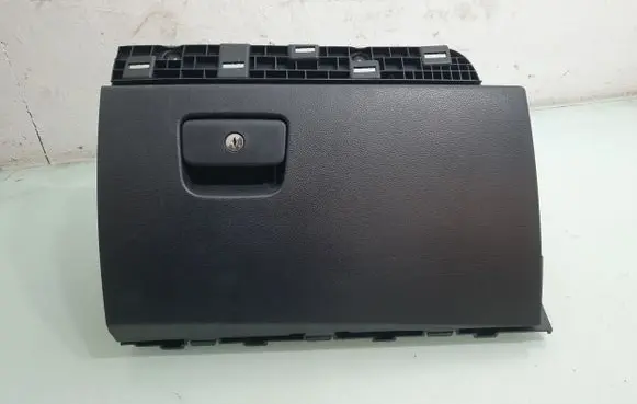 Dodge Durango III Glove box P01531039BL
