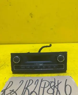 Skoda Fabia Mk2 (5J) Climate control unit 5J0907044C
