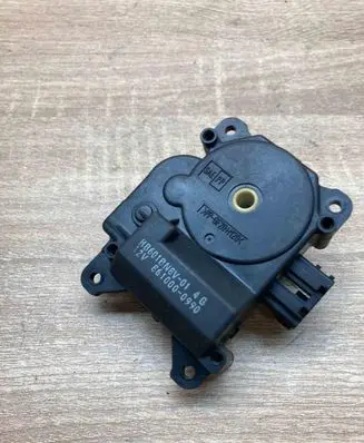 Mazda 3 I Air flap motor/actuator 8610000990 HB601BN8V