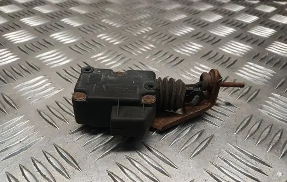 Fuel tank cap lock motor