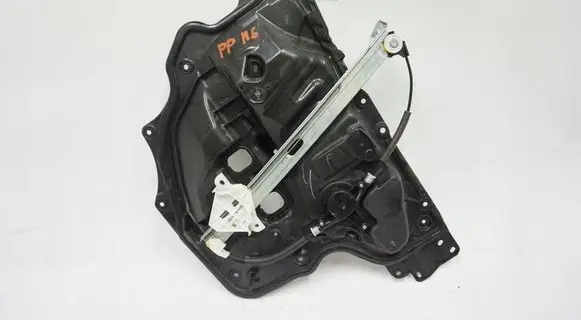 Mazda 6 Front window lifting mechanism without motor