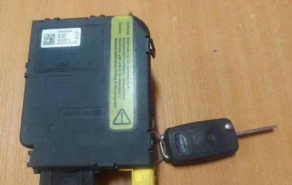 Volkswagen Touran I Steering angle sensor 1K0959549F 1K0959654