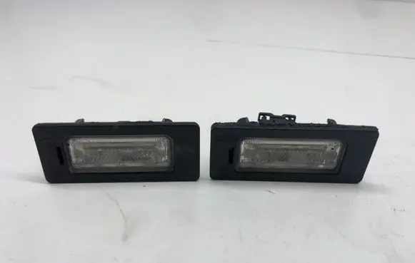Audi A5 8T 8F Number plate light 8T0943021
