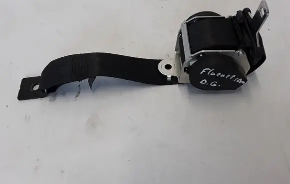 Renault Fluence Rear seatbelt