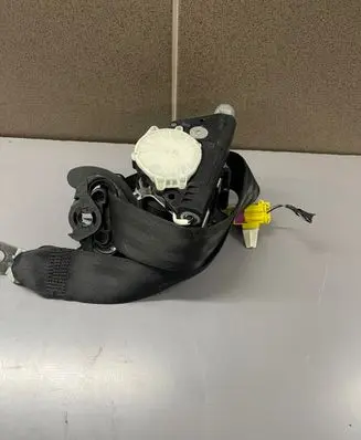 Volkswagen PASSAT B6 Front seatbelt 3C1857706F 33046824 YD419305051