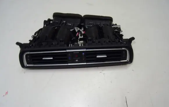 BMW 7 F01 F02 F03 F04 Dash center air vent grill 9115860