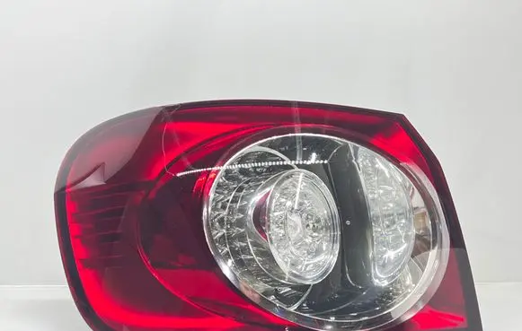 Volkswagen Golf Plus Rear/tail lights 5M0945095N 89070057