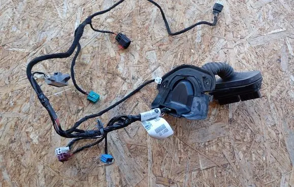 Dodge Journey Front door wiring loom 05084748AE