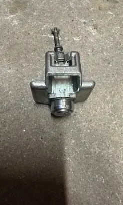 Mini Cooper Countryman R60 Front door lock (next to the handle) 1501770