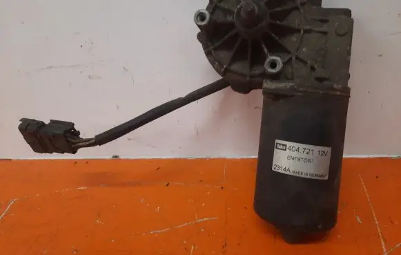 Peugeot 807 Wiper motor 404721