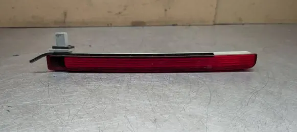 Mercedes-Benz E W211 Third/center stoplight A2118200256