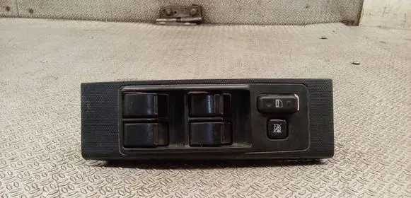 Toyota Corolla Verso AR10 Electric window control switch 848200F030