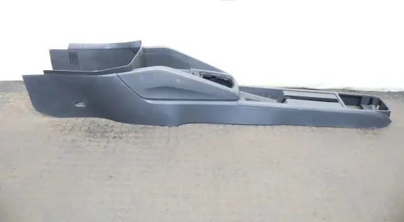 Skoda Fabia Mk3 (NJ) Center console