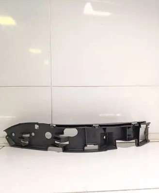 Volkswagen Touareg I Front bumper mounting bracket 7L6807184C