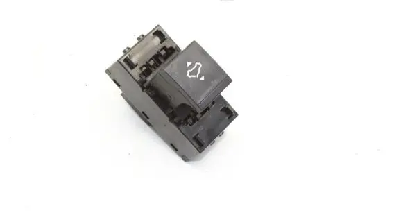 Mitsubishi Eclipse Cross Sunroof switch 8608A365